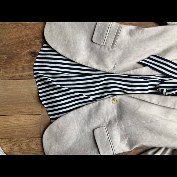 Linen Blazer - Picture 2 of 5